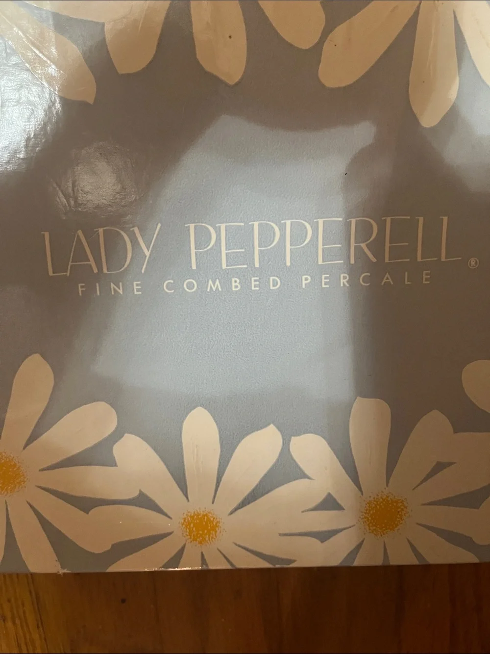 NWT Lady Pepperell Fine Combed Percale Vintage White with Gold Trimmed Sheets